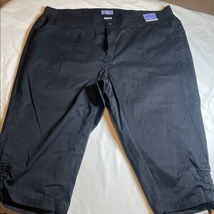 Laura Scott Charcoal Capri Pants